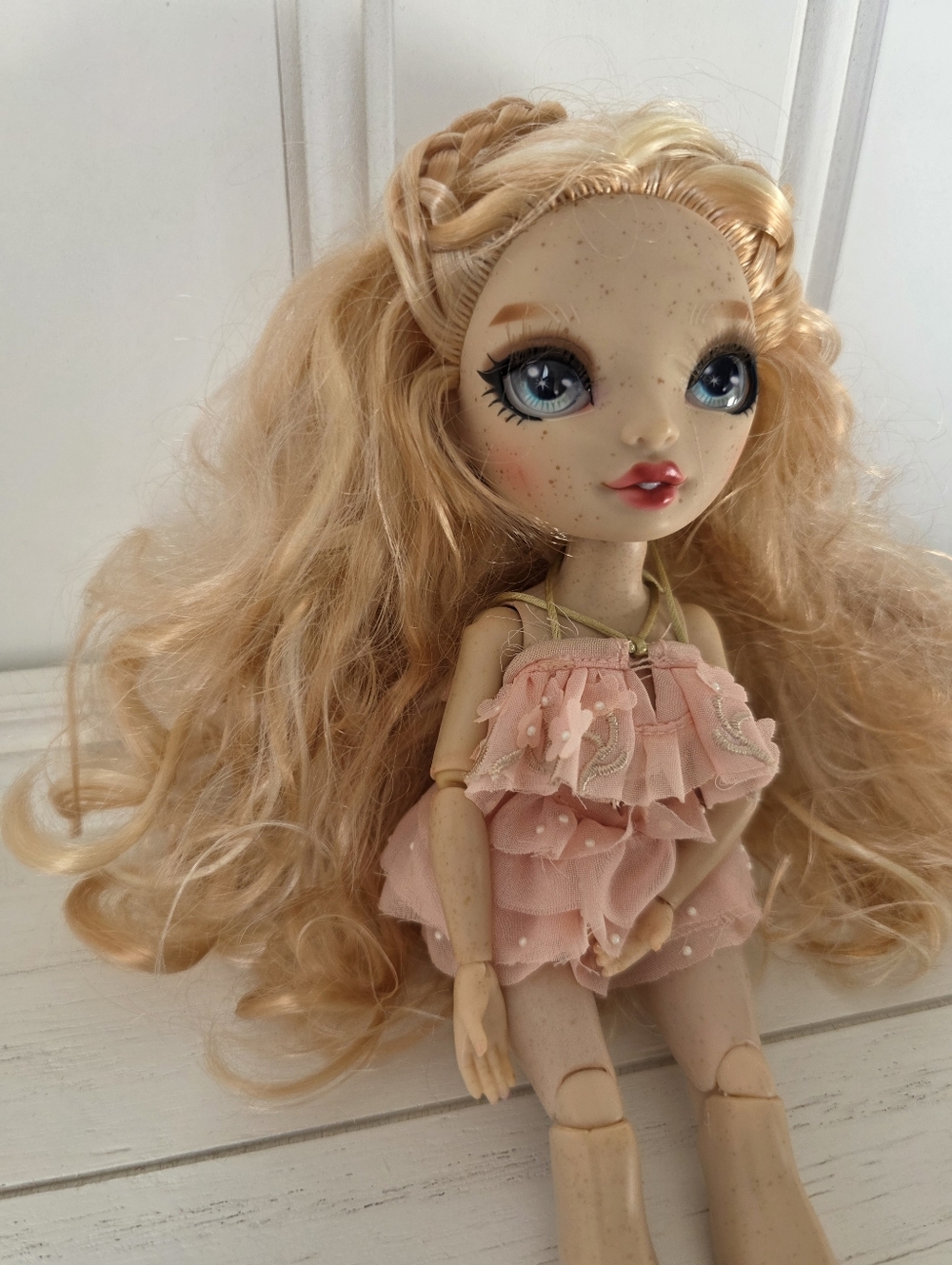 Rainbow High Victoria Whitman Fashion Doll MGA Entertainment 10" - Picture 2 of 9